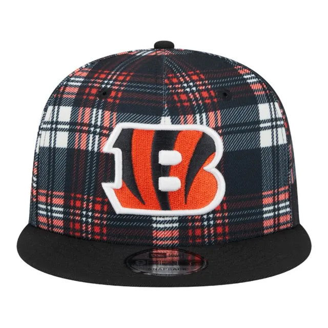New Era Cincinnati Bengals 9FIFTY 950 Sideline Statement Plaid Snapback Hat