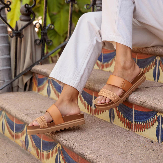 Reef Cushion Vista Hi Natural Braid Sandal