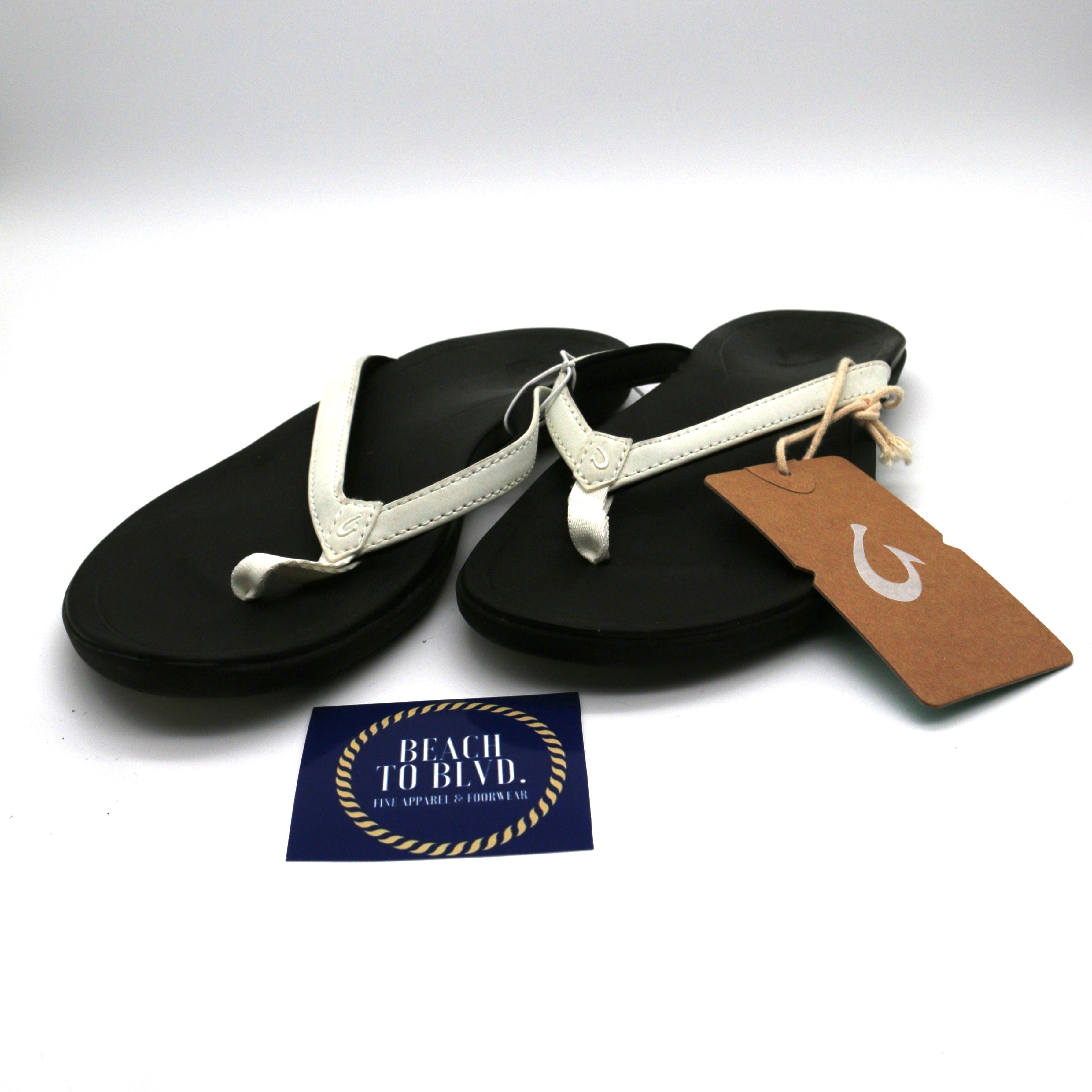 Olukai Ho'opio Women's Beach Sandals - White \ Onyx - BeachToBlvd