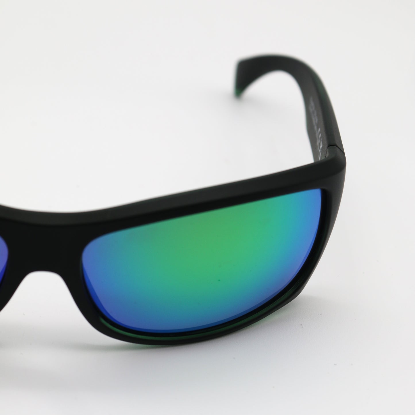 Maui Jim Sunglasses Equator - Matte Black W/Olive Frame - Green Lens