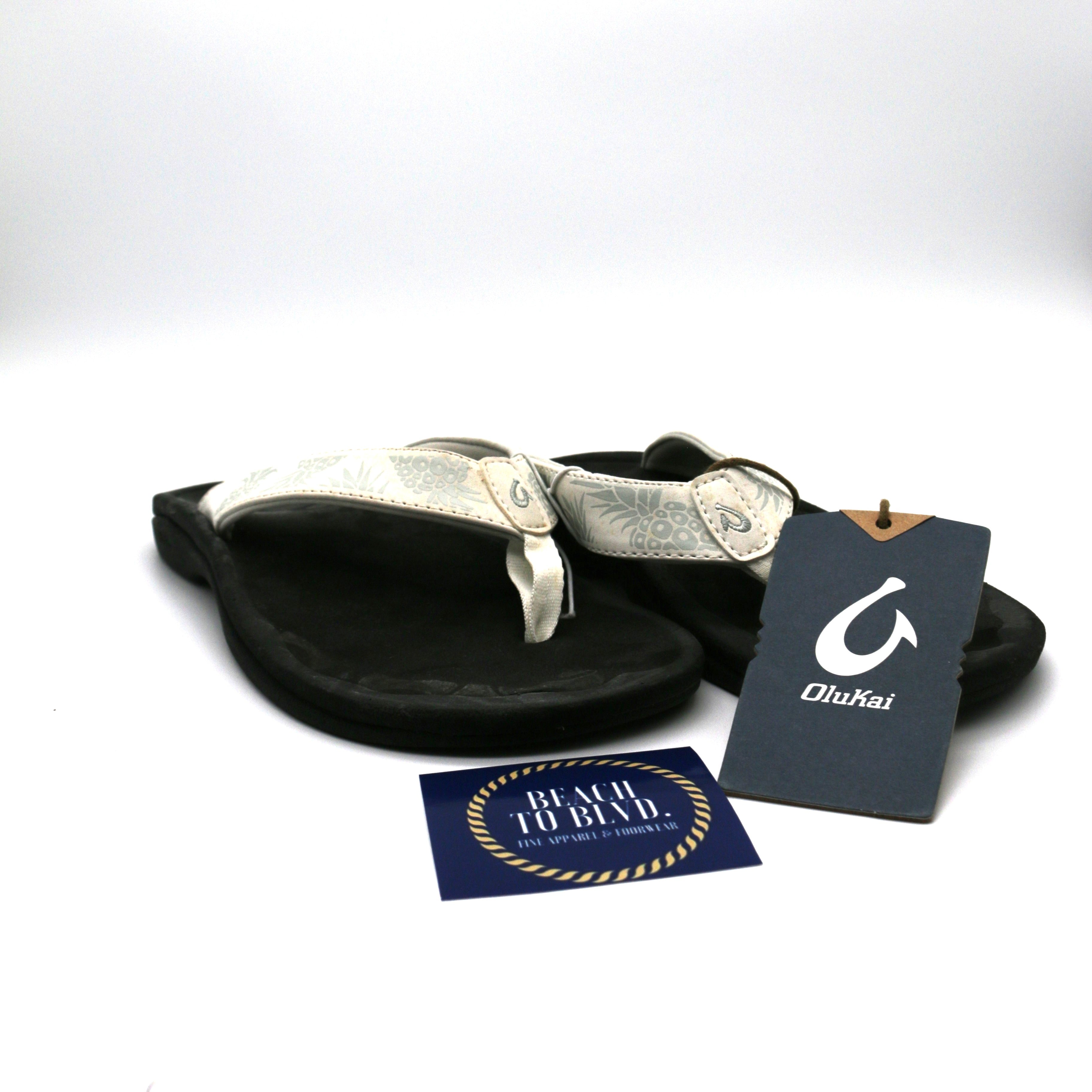 Olukai Ohana Women's Beach Sandals - Bright White / Hua - BeachToBlvd