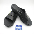 OOFOS - Unisex OOahh Sport - Post Run Recovery Slide Sandal - Black - BeachToBlvd