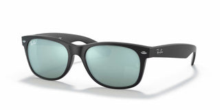 Ray-Ban RB2132 New Wayfarer- Rubber Black / Green Mirror Silver Lens (622/30)