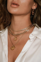 Sahira Gigi Double Coin Necklace Gold