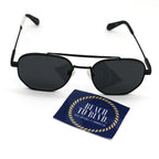 Quay LOCALS ONLY- Matte Black Frame / Smoke Lens